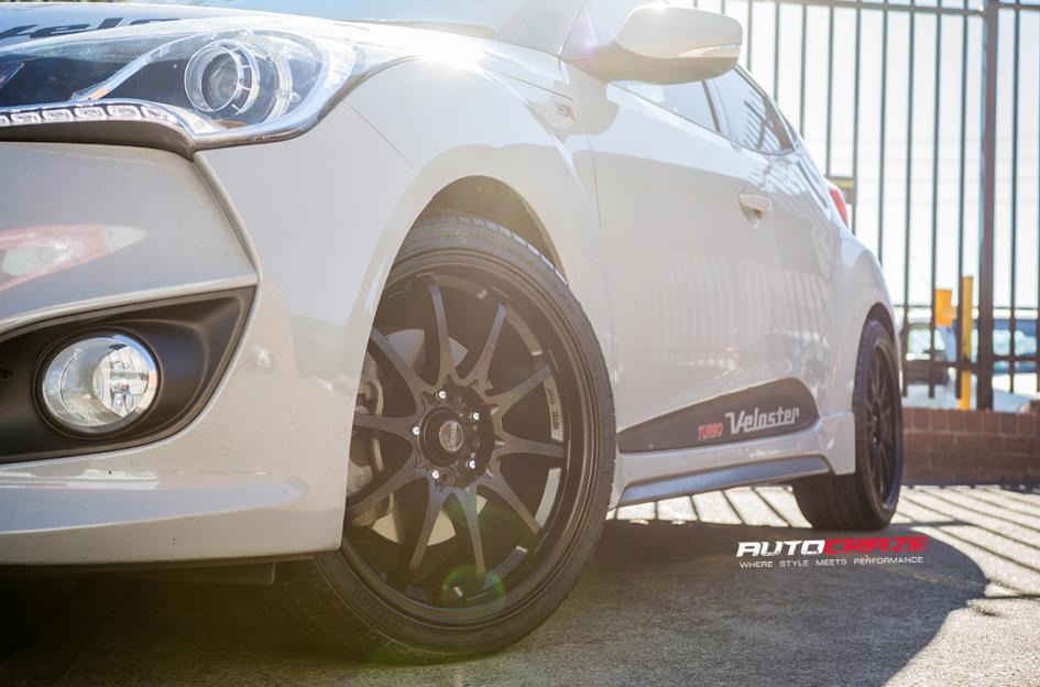 HYUNDAI VELOSTER ROTATE MATTE BLACK 